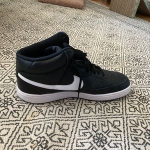 Nike Court Vision Mid